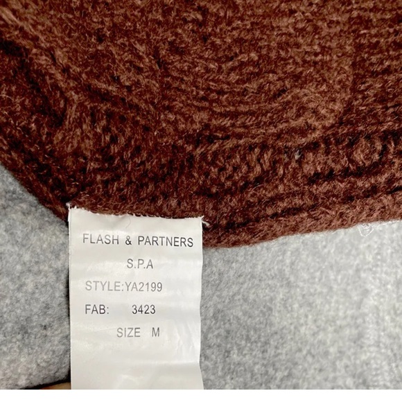 Vintage MICHIKO KOSHINO Hooded Bomber Size Md. - Picture 8 of 9